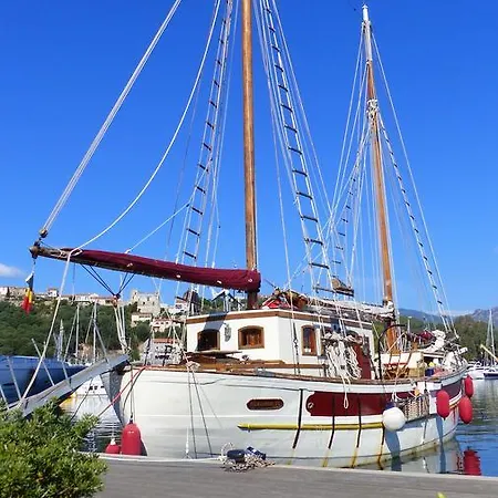 Le Suzanna Botel Porto-Vecchio (Corsica)